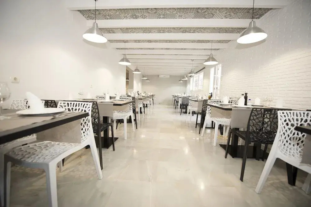 Hostal Avenida