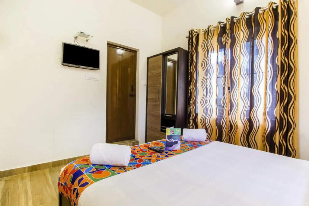 Fabexpress Grand Castle Hill Resorts