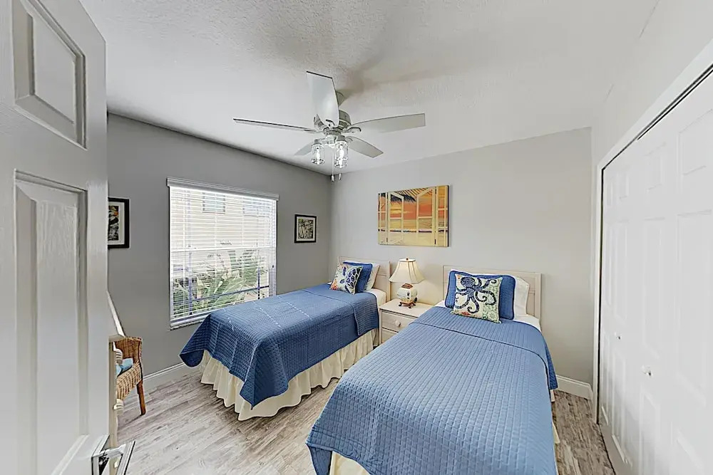 1802 Gulf Blvd Condo Unit 10 3 Bedrooms 2 Bathrooms Condo