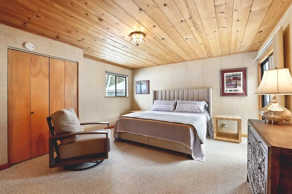 Tahoe Forest Chalet 3BR House w/ Mountain Views