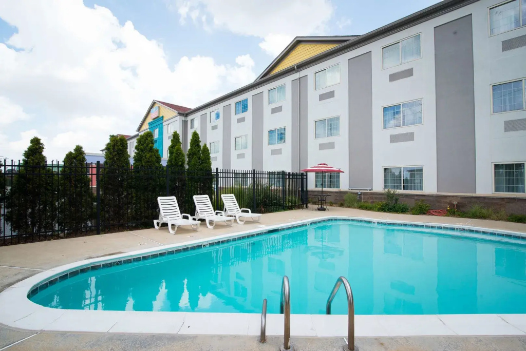 Best Western Louisville Airport Expo