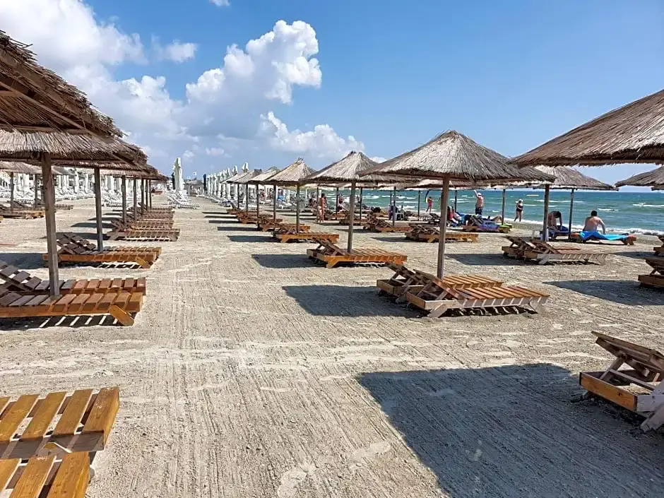 Onix Blue 17 - Mamaia Nord