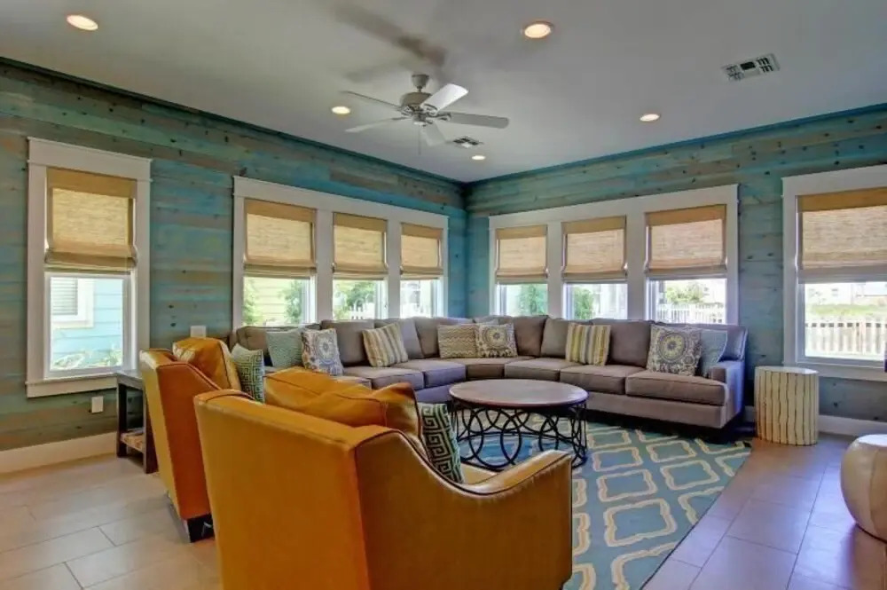 Pura Vida - 4 Br home by RedAwning
