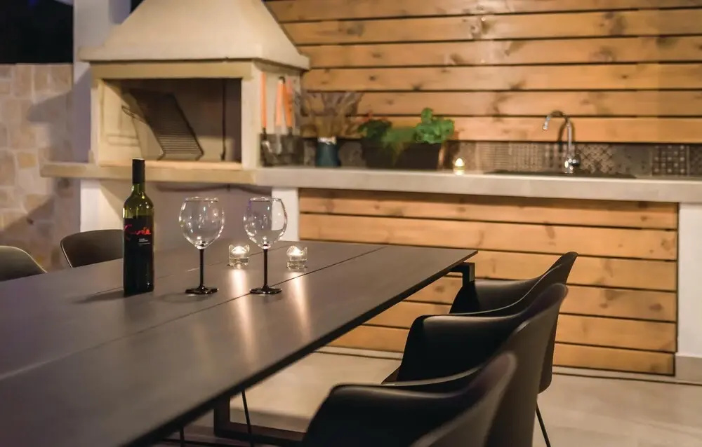 Luxurious Home In Betina