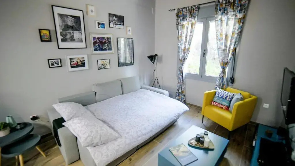 D16 Athens Apartment - 5' mins to Petralona Metro