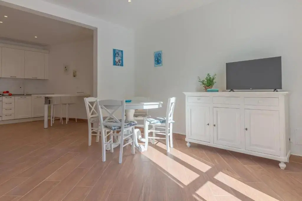 Blue Dolphin by Portofinohomes