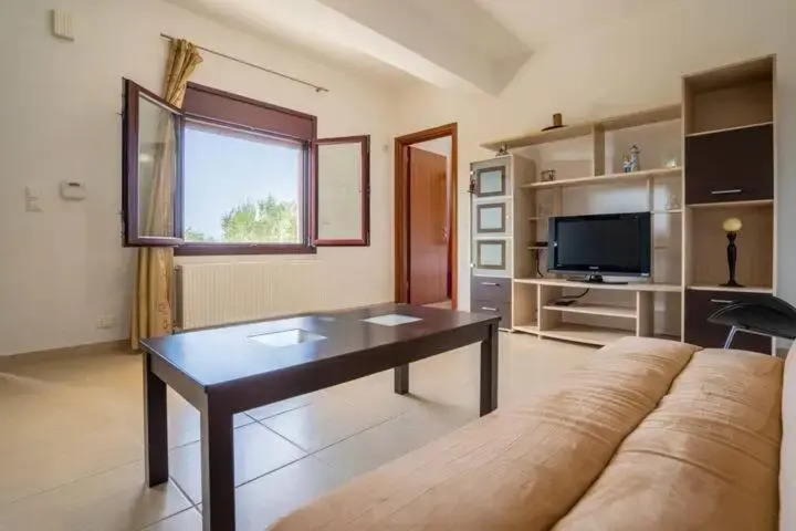 Fuego Sagrado Retreat-Your Poolside Getaway