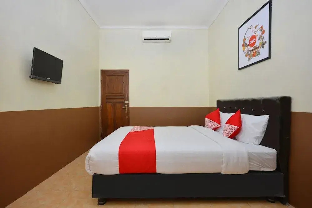 OYO 810 Idola Residence