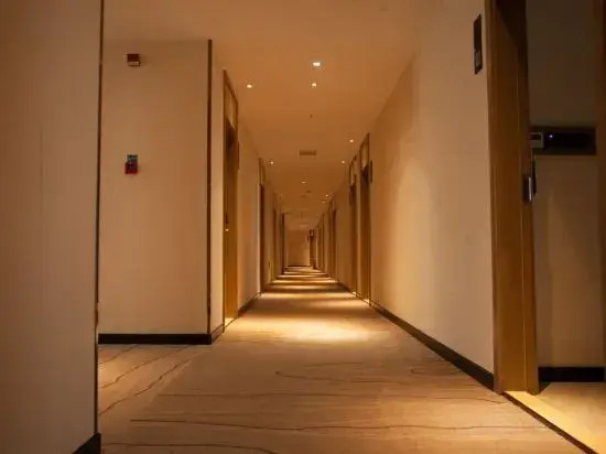 Elong Anyun Hotel (Wuhan Friendship Avenue Hubei University Subway Station Store)