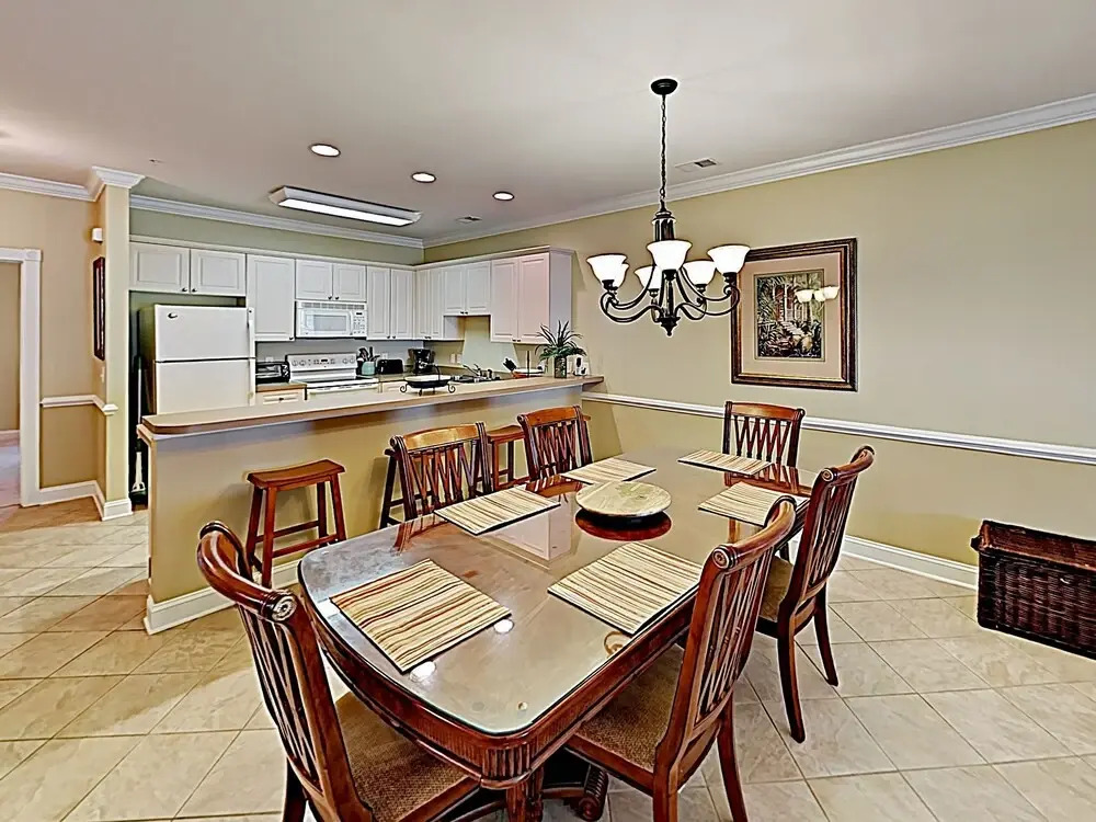 New Listing! Centrally Located W/ Pool 3 Bedroom Condo