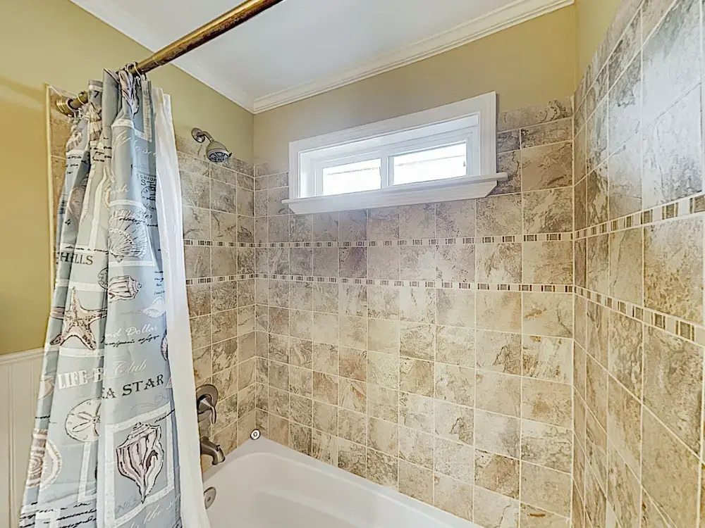 New Listing! Sparkling Beach - Walk To Shore 3 Bedroom Home
