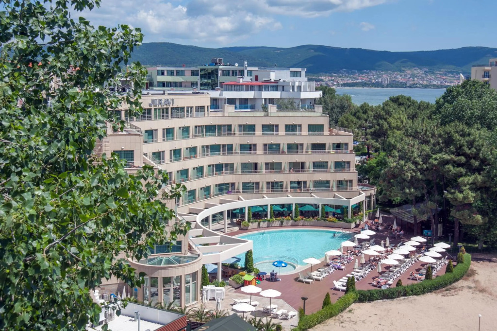 Jeravi Beach Hotel - All Inclusive