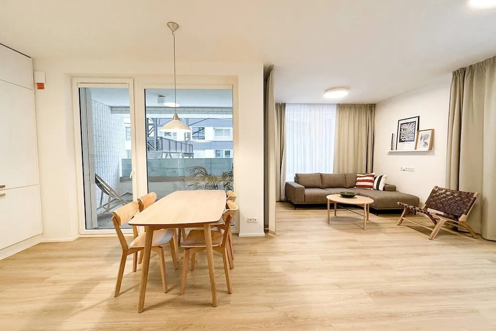 "new 3kk Apts: Holešovice Heart"