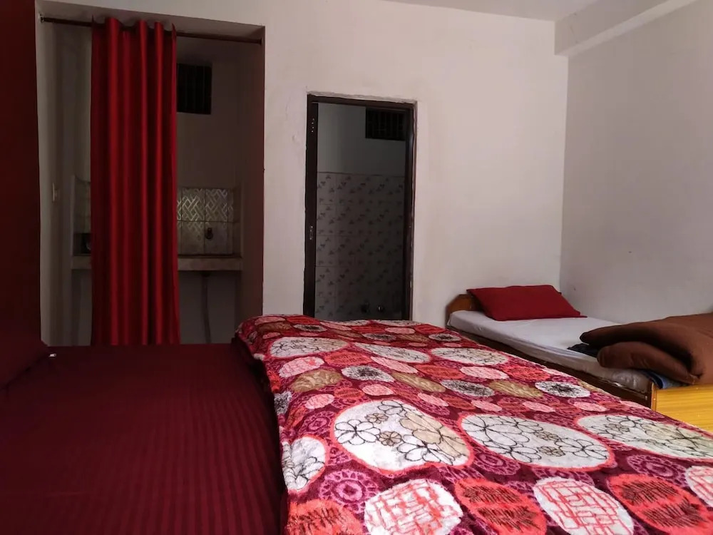 International Youth Club - Hostel