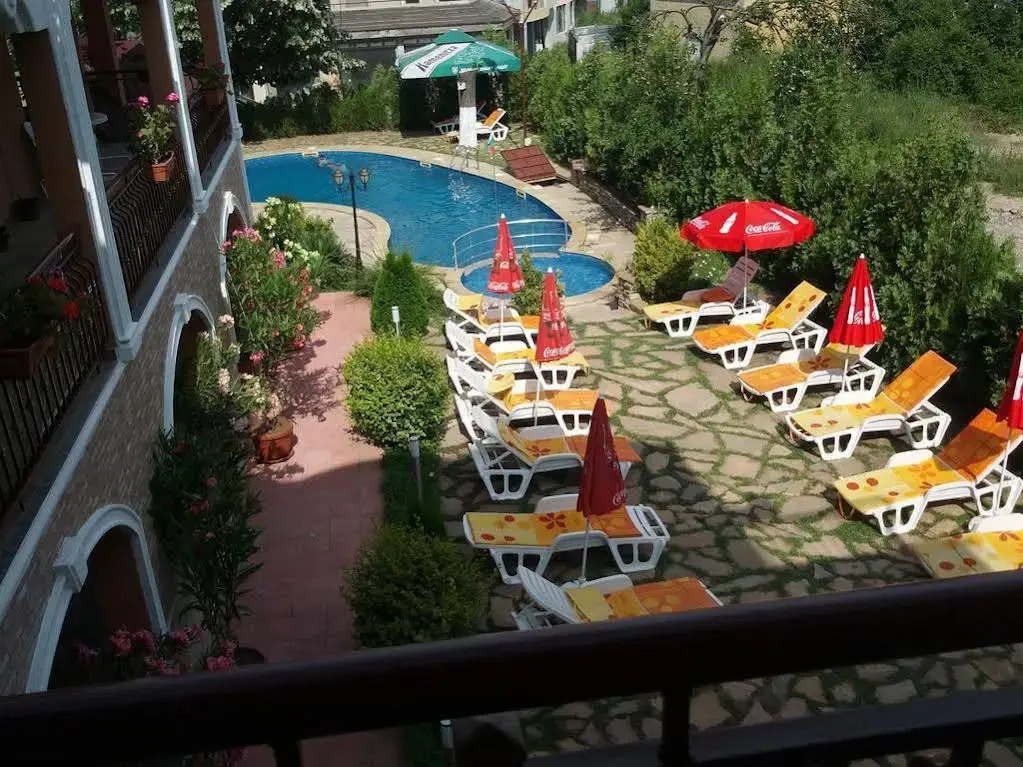 Perla Family Hotel