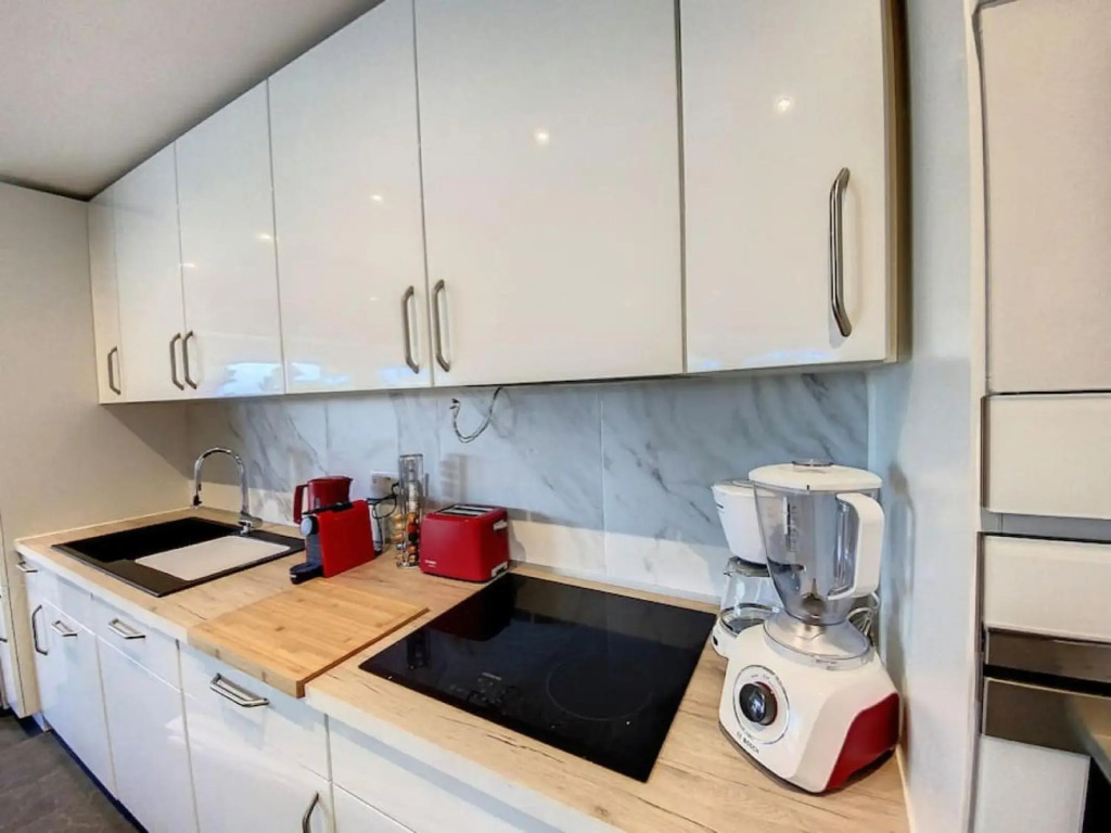 Princess Blue, 3BDR, Beach Front Deluxe, Orient Bay, Pool, Wifi 100 Mps