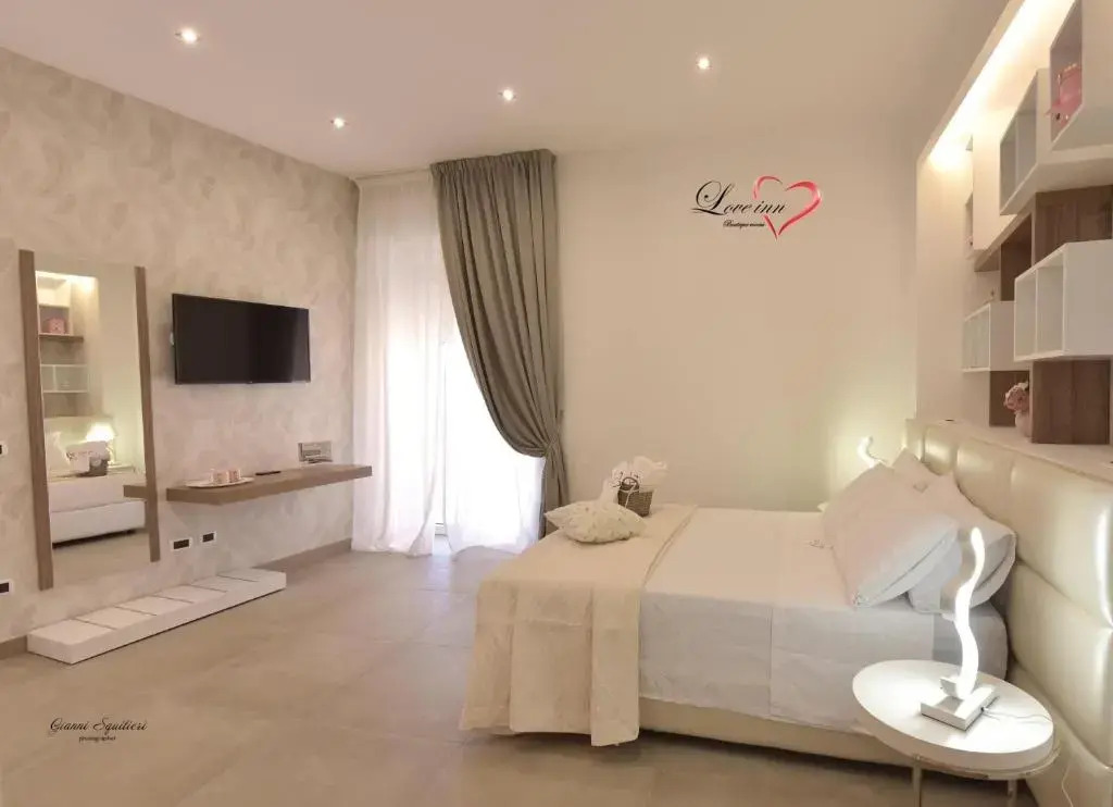 Love inn