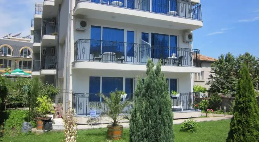 Albatros 2 Family Hotel