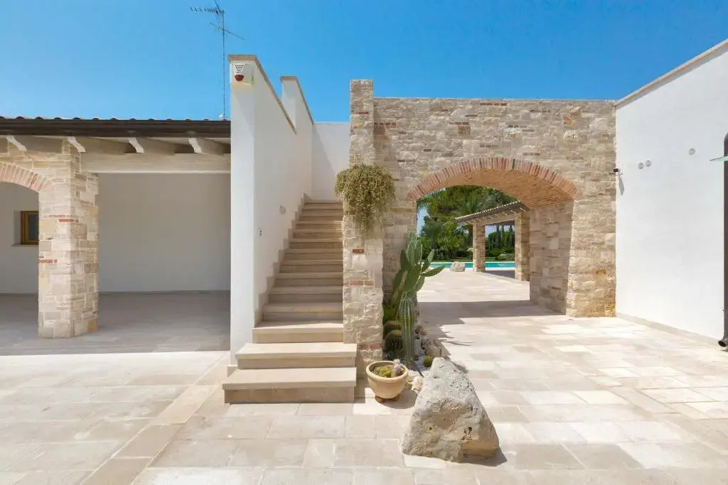 Villa Marodi' Luxury House by BarbarHouse