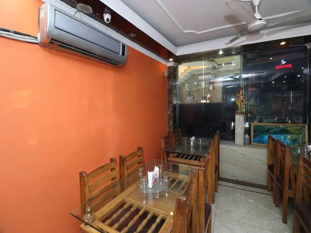 Hotel Laxmi Palace Near ISBT Dehradun