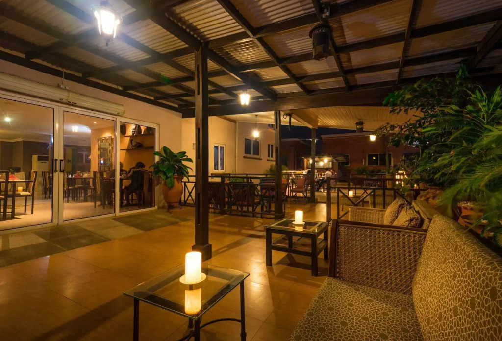 Midindi Hotel