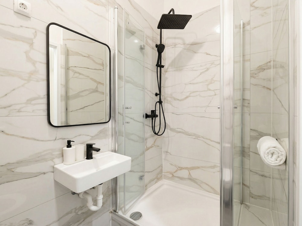 6 Min to Stadthalle Cozy 1BR Long Stay