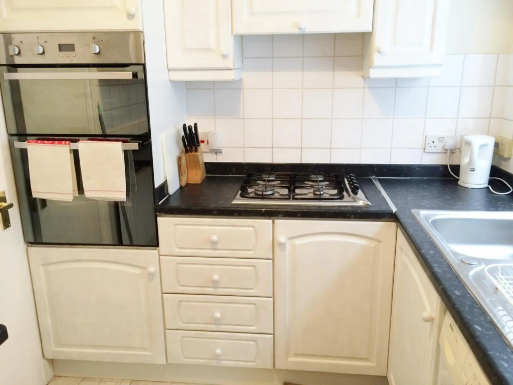 Spacious West London Apartment