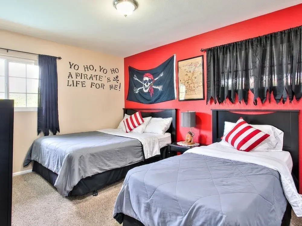 Treasure Island 4 Bedrooms 2.5 Bathrooms Home