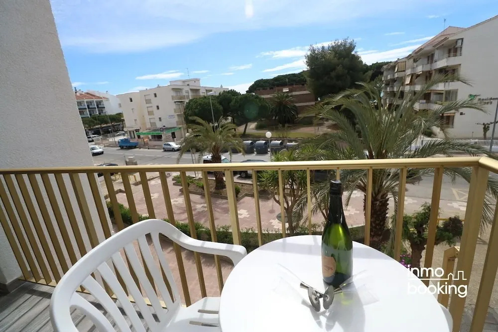 InmoBooking Pins II, Climatizado, 120m de la playa