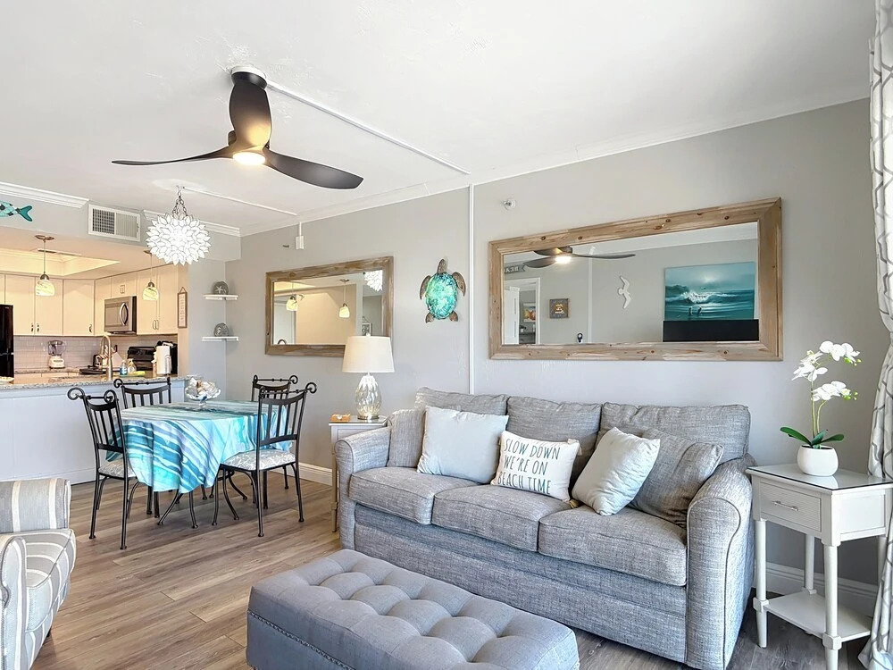 Oceanfront 1BR Condo Balcony Heated Pool Beach
