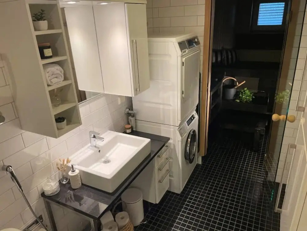 Superb 1BR home with sauna and terrace