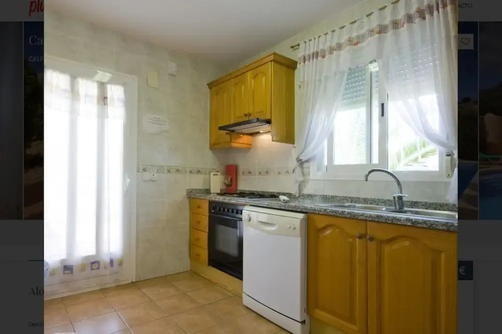 Villa - 4 Bedrooms with Pool and WiFi - 105014