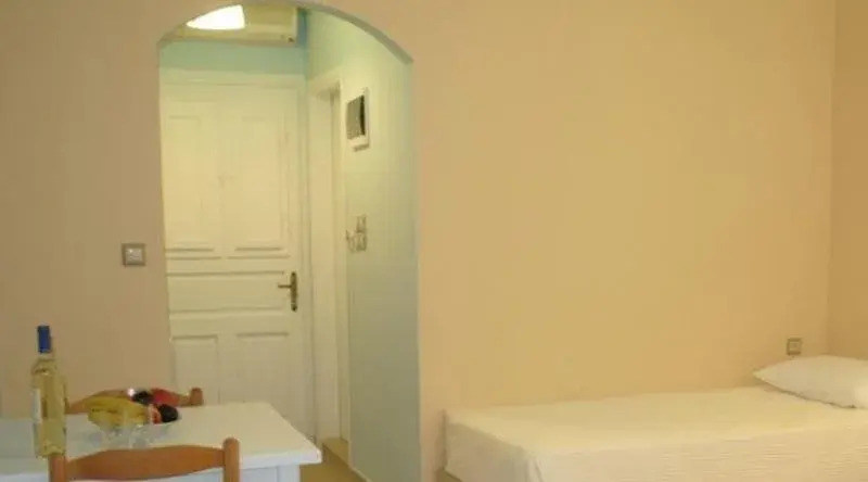 Apollonia Hotel