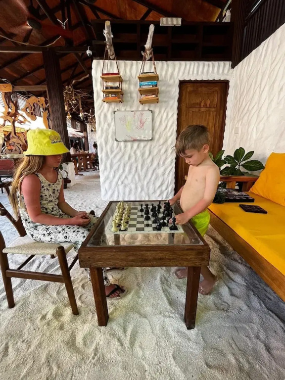 Atholhu Residence