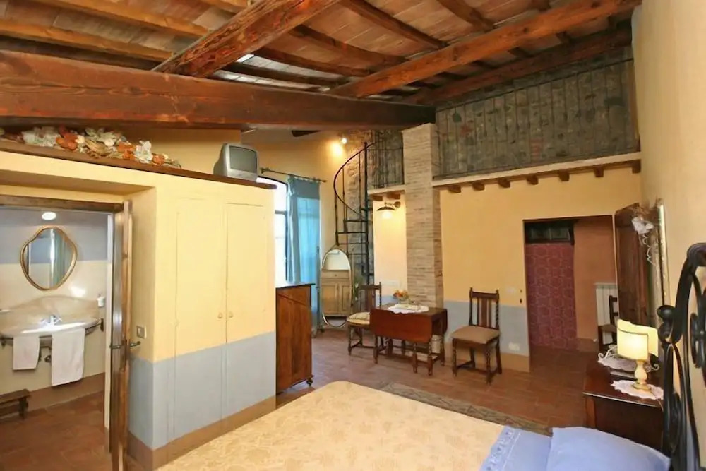 Villa Castiglione by PosarelliVillas