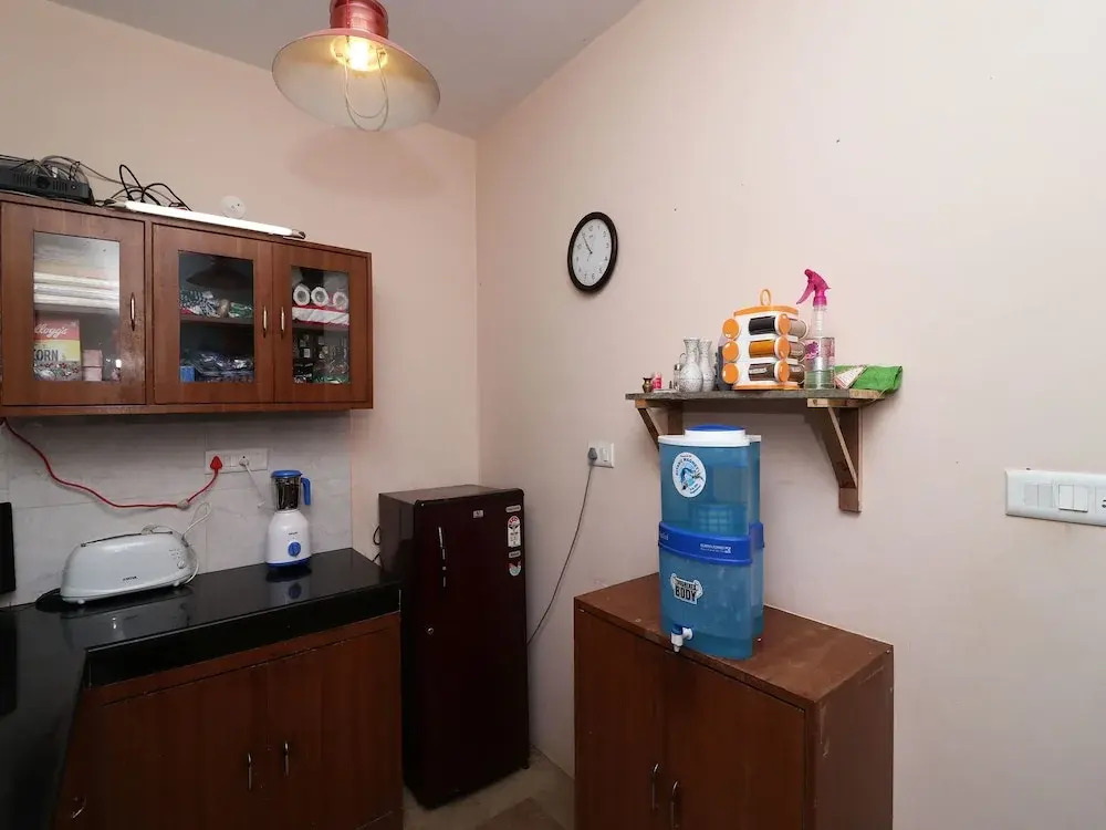 OYO 13695 Home Hill View Studio With Apple Orchard