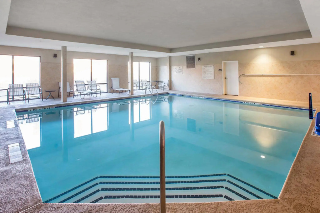 Comfort Suites McDonough Atlanta South