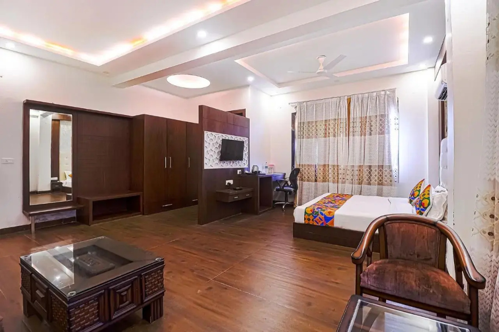 FabHotel Swess Grand