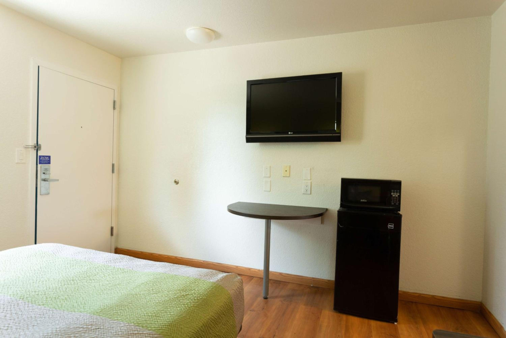 Motel 6-Camp Springs, DC - South Camp Springs