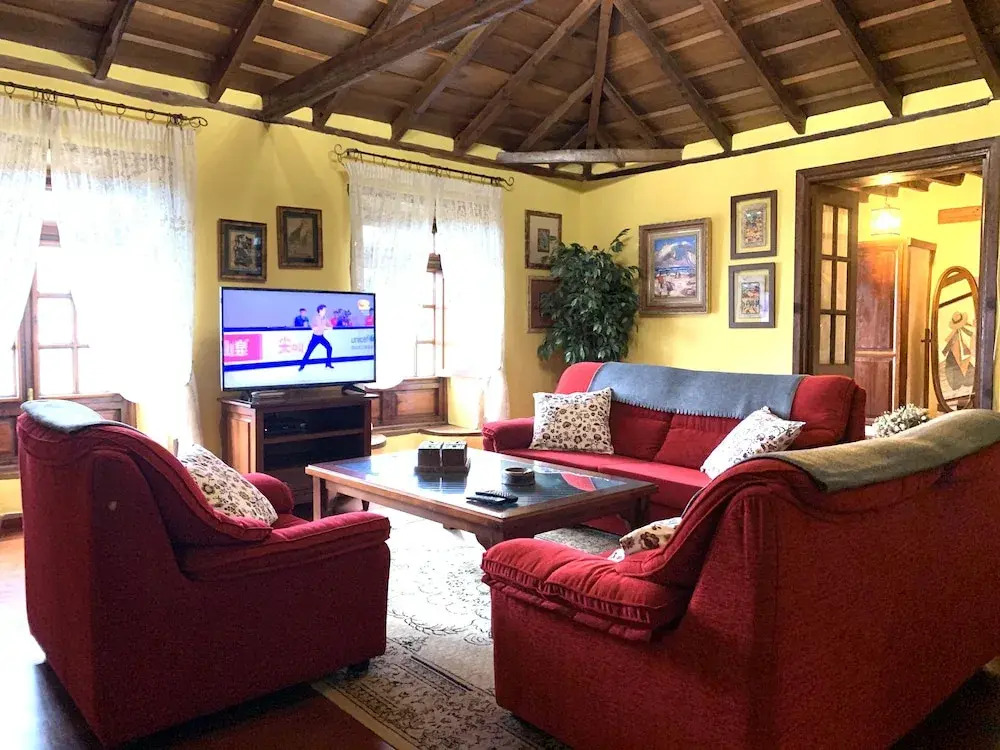 Casas La Paredita