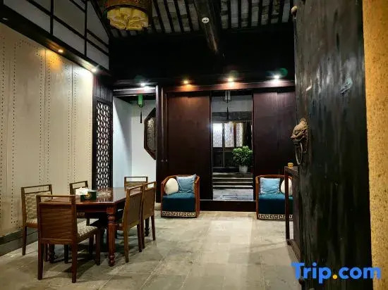 Yiyun Boutique Inn (Tongli Juepin Design)