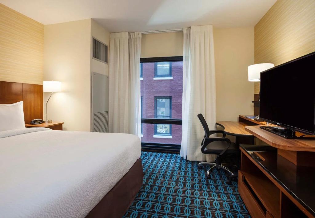 Fairfield Inn and Suites Chicago Downtown-River North