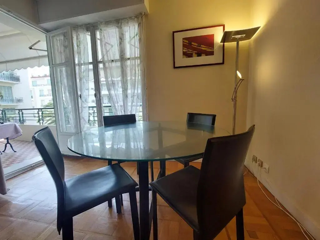 BH - CAPITOL - Central 2 Bedrooms 5 Peoples