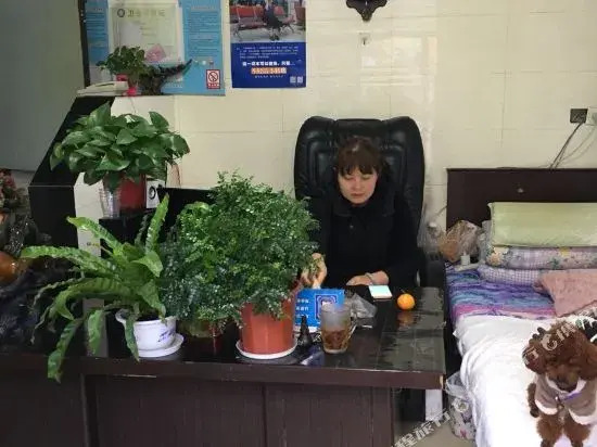 Jinnian Hostel