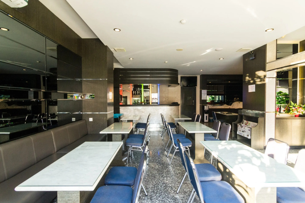 Lovina Inn - Nagoya Batam