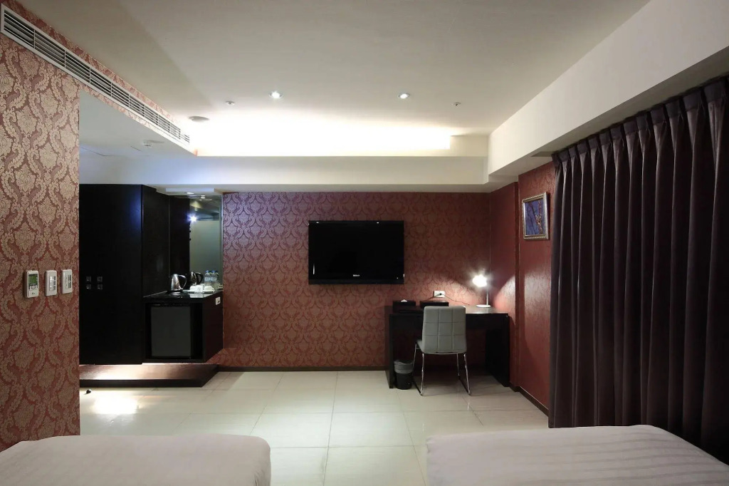 Nest Hotel