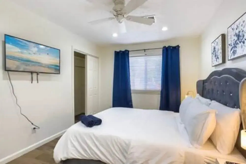 1710 N Sunset Pool 5 Beds Parking Wifi Full Patio Foosball