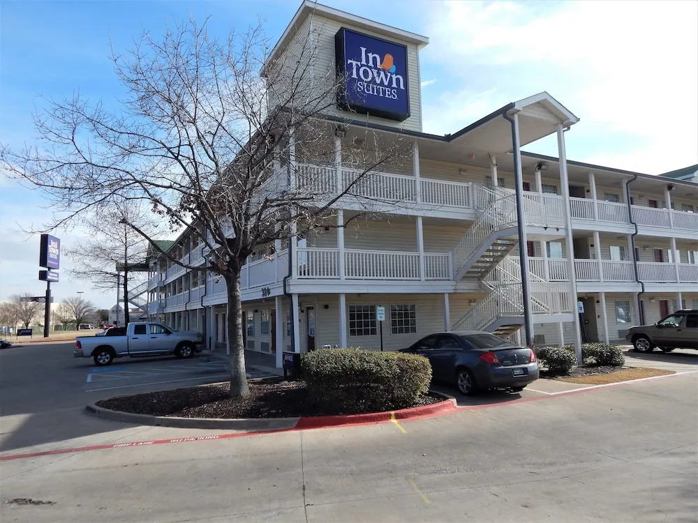 InTown Suites Extended Stay Lewisville TX - East Corporate Drive