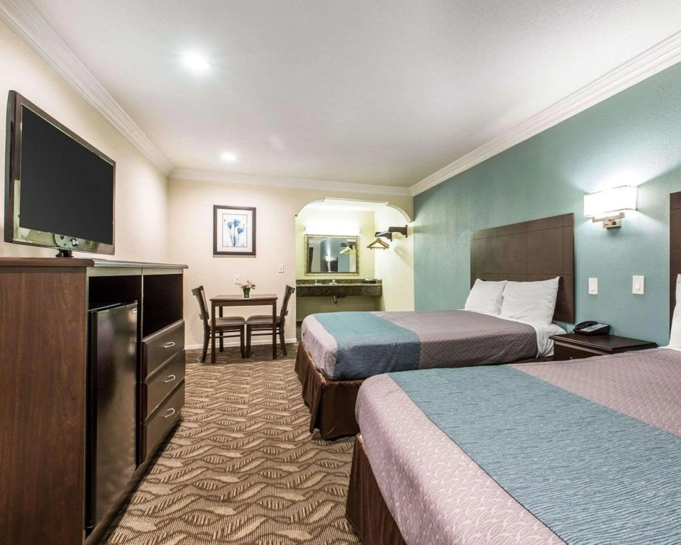 Rodeway Inn & Suites Inglewood