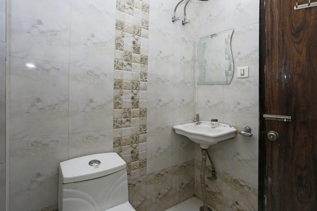 Hotel Relax Inn by OYO